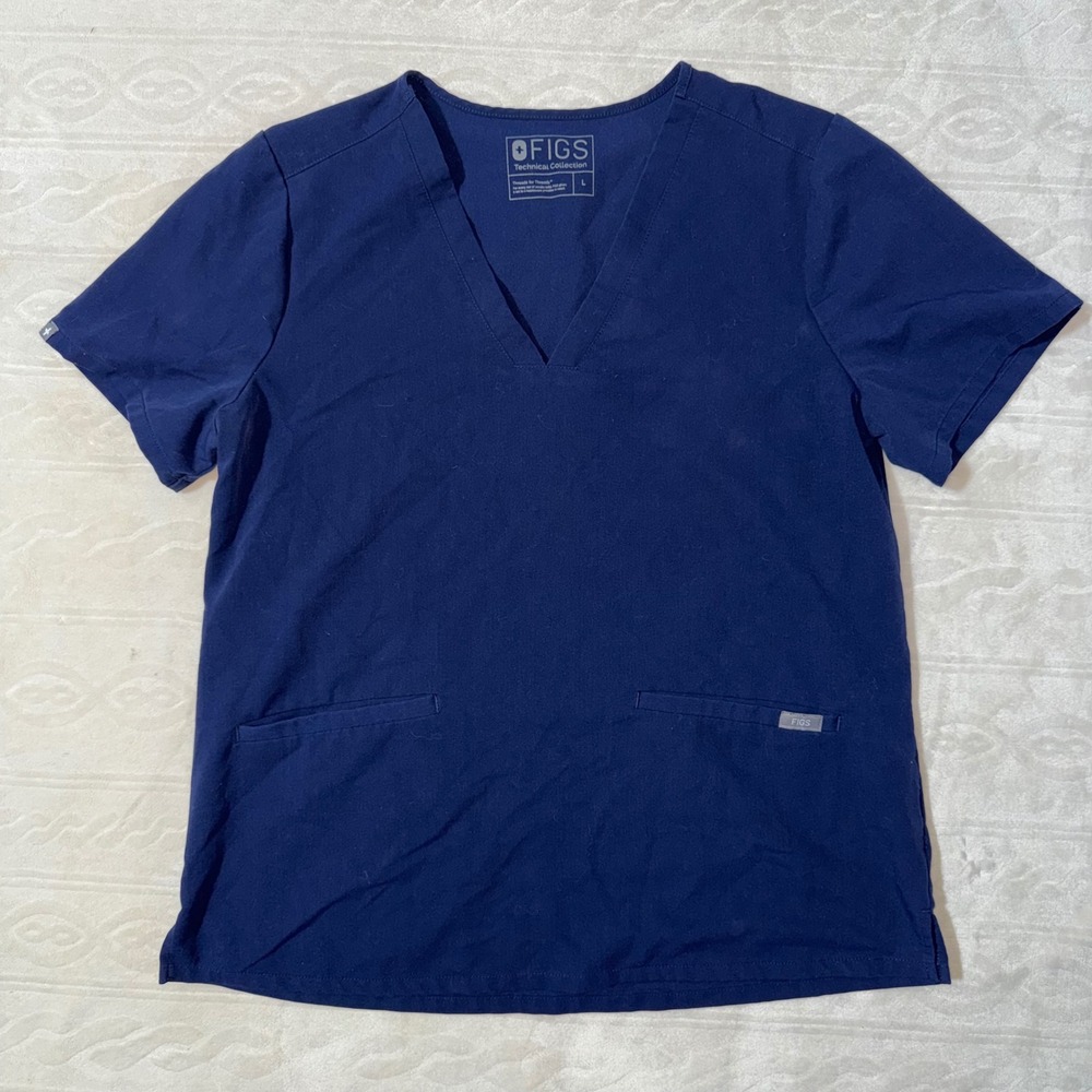 Figs scrub top